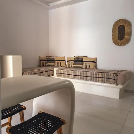 Alonia Aparthotel Naousa (Paros)